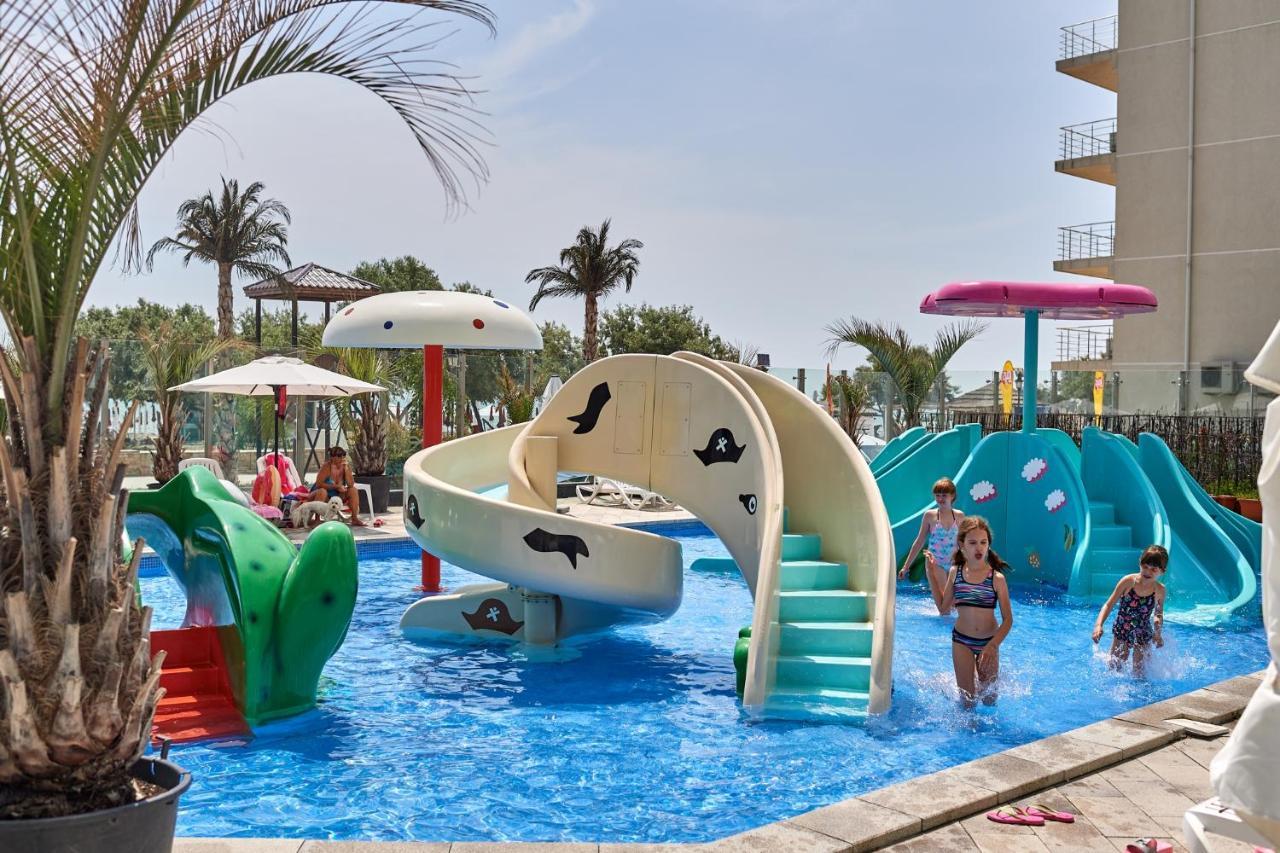 Cristalex Aparthotel & Spa Mamaia Nord Năvodari Εξωτερικό φωτογραφία